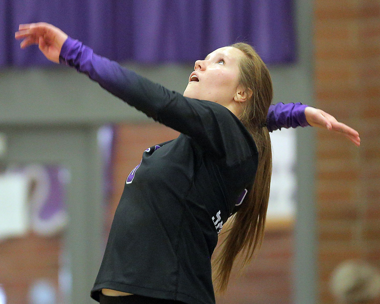 Truckee at Spring Creek Volleyball 28.jpg